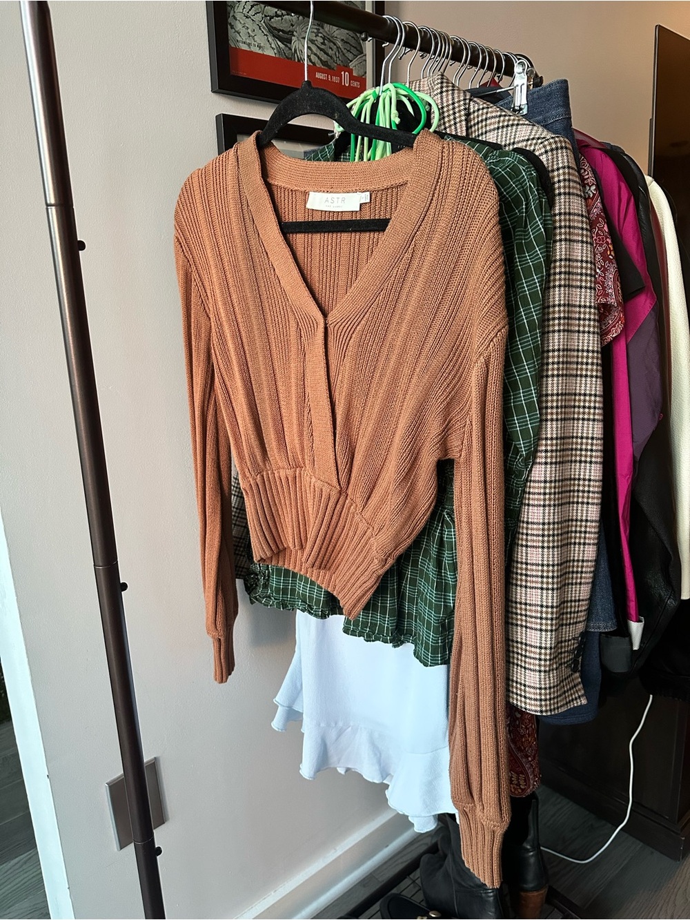 ASTR Rust Brown Ribbed V-Neck Wrap-Style Sweater